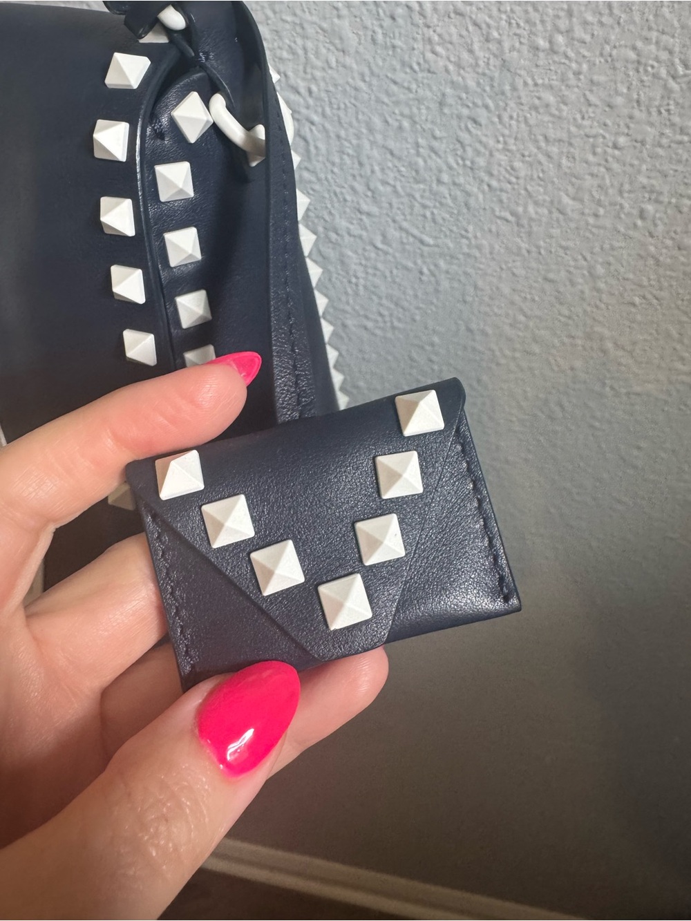 GUC Valentino Navy and White Studded Leather Shoulder Bag - Picture 5 of 13